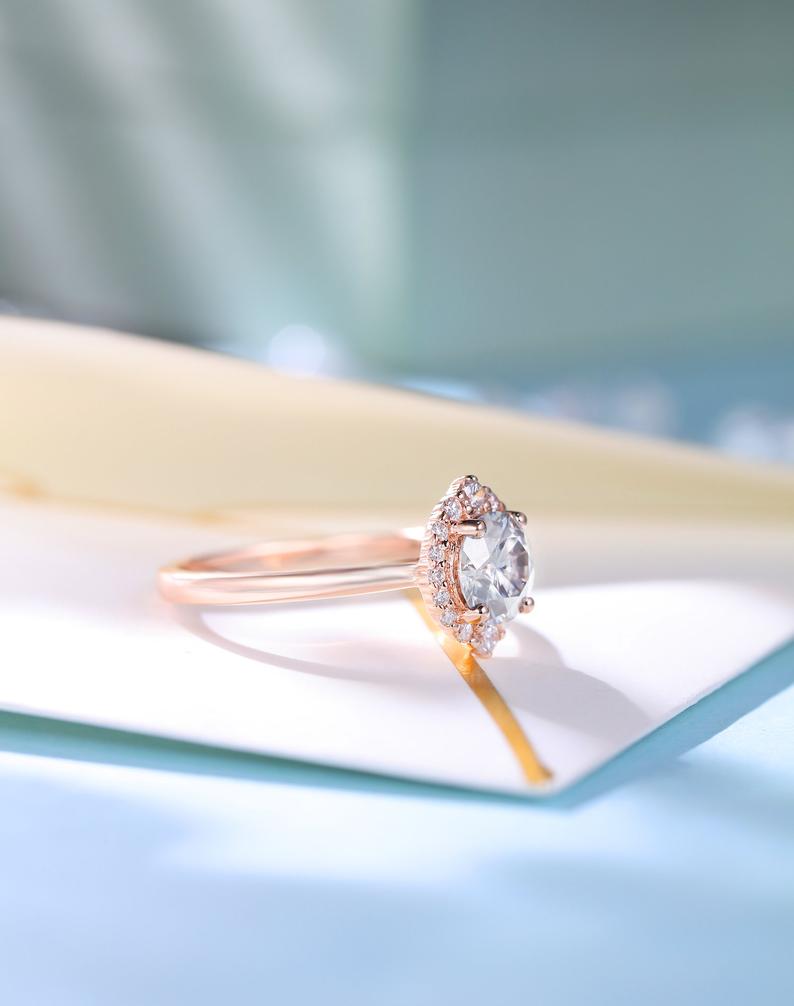 Willow Engagement Ring